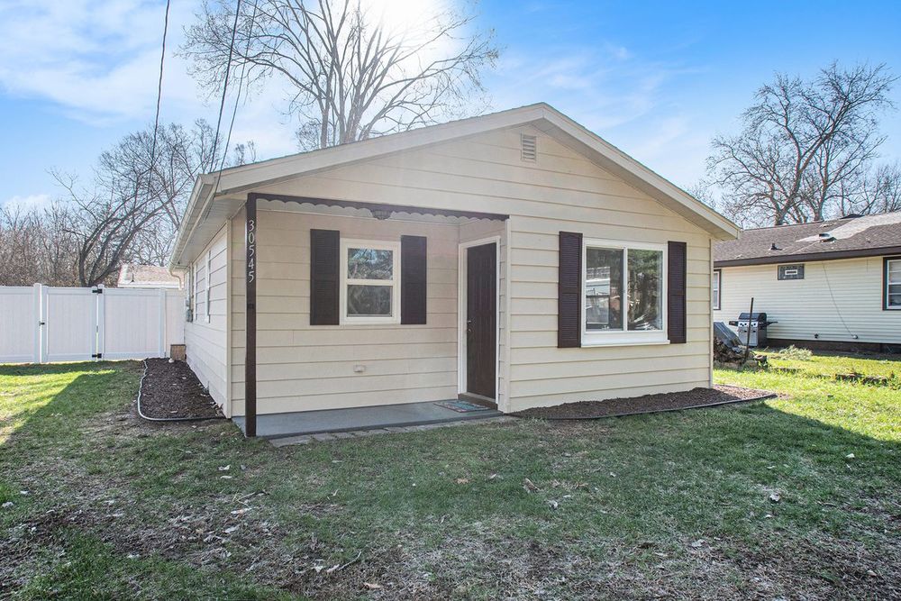 Exterior of 30545 County Road 20, Elkhart